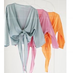 UO Nicole satin tie-front crop top m